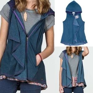 Matilda Jane 435 tween ruffle hooded vest - size 12 NWT